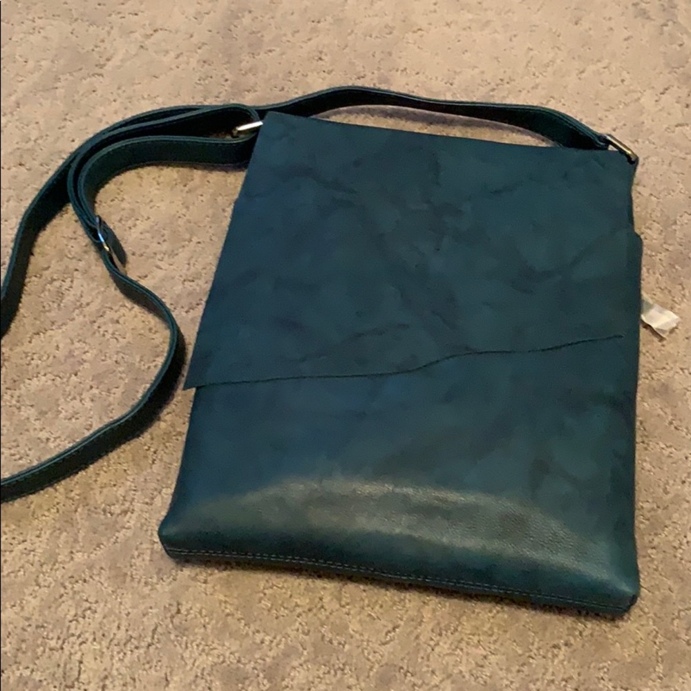 Iliworld leather crossbody
